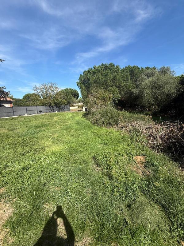 Terrain - 600 m²