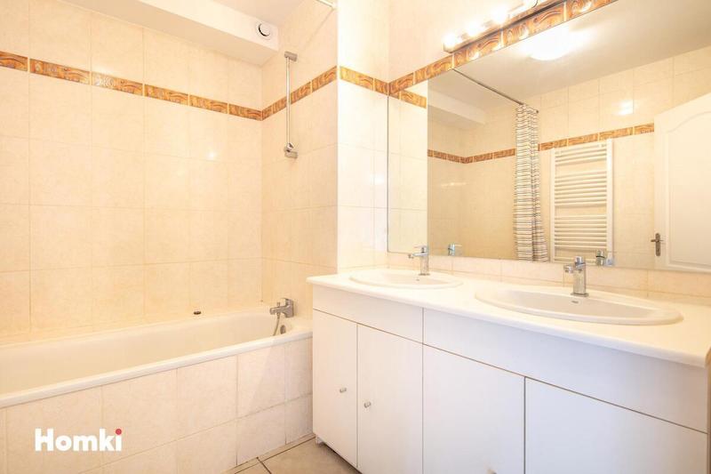 Appartement - 108 m² - 5 pièces