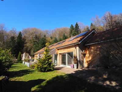 Propriété - 245 m² - 5 pièces