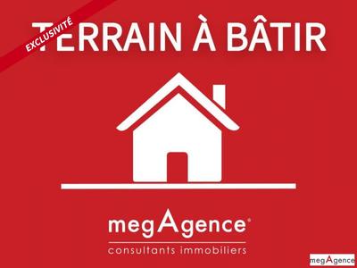 Terrain constructible - 1 065 m²