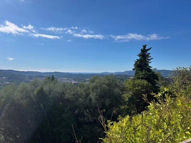 Maison - 151 m² - 6 pièces