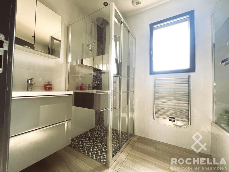 Maison - 187 m² - 6 pièces