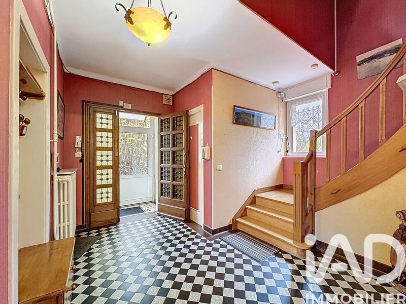 Maison - 170 m² - 8 pièces