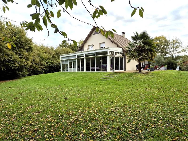 Maison - 209 m² - 8 pièces