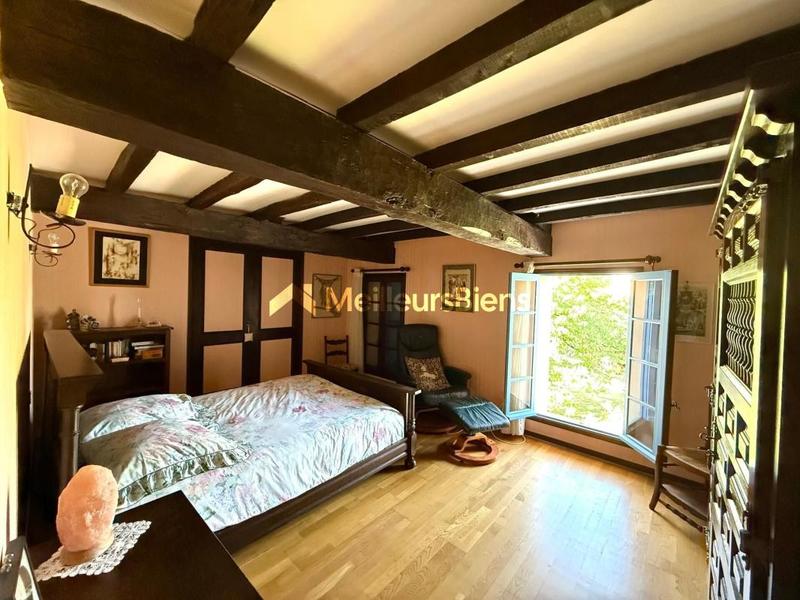 Maison - 248 m² - 7 pièces