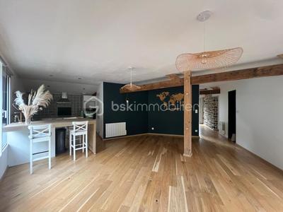 Immeuble - 98 m² - 4 pièces