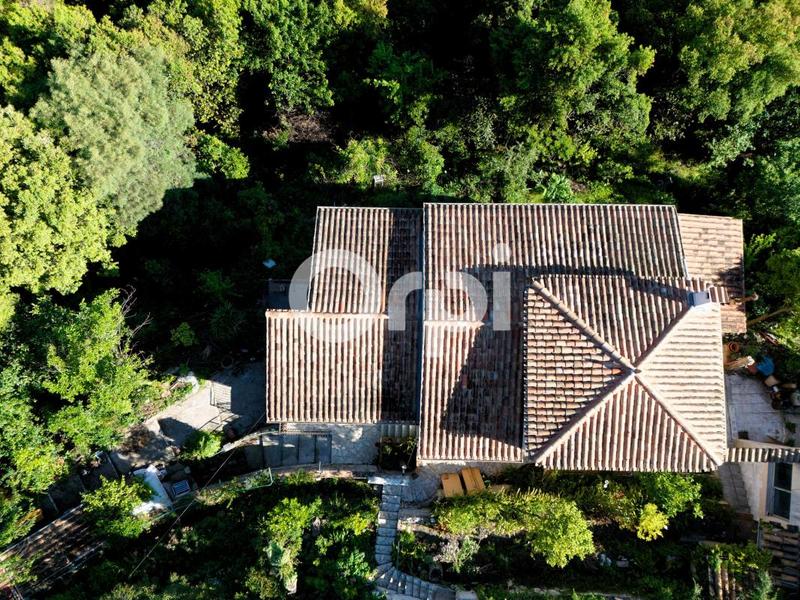 Villa - 177 m² - 6 pièces