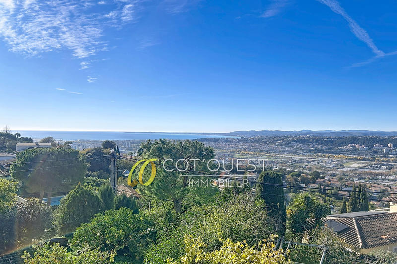 Maison - 265 m² - 7 pièces