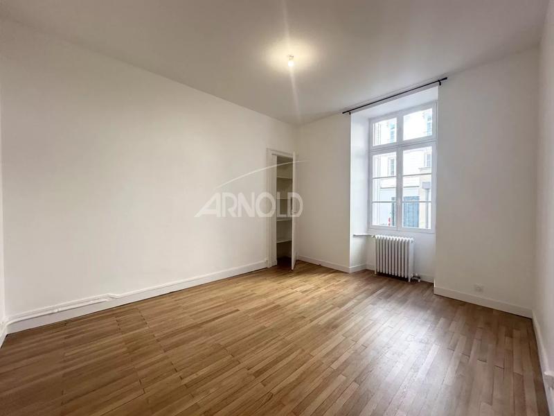 Appartement - 156 m² - 6 pièces