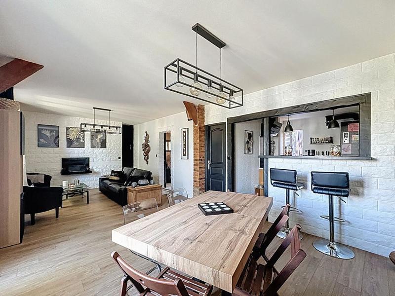 Maison - 91 m² - 5 pièces