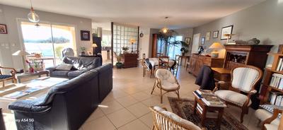 Villa - 174 m² - 8 pièces