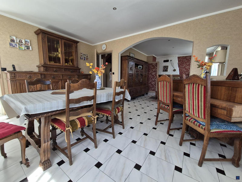 Maison - 190 m² - 7 pièces