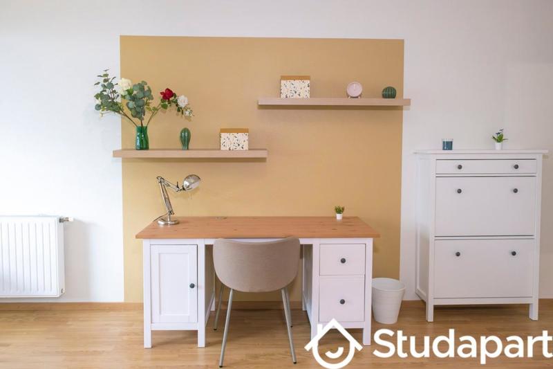 Chambre - 9 m² - 1 pièce