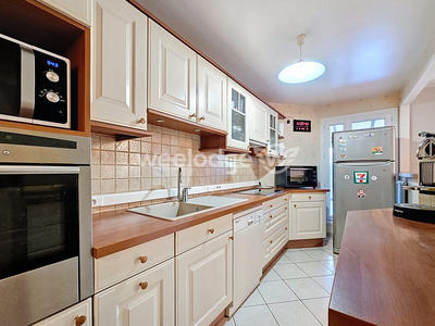 Appartement - 90 m² - 5 pièces