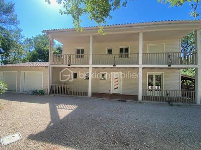 Maison - 160 m² - 6 pièces