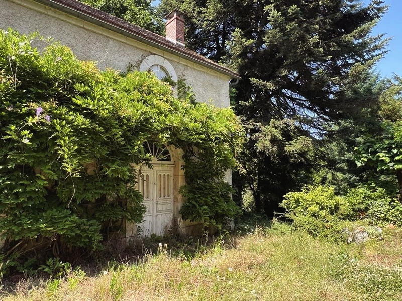 Propriété - 200 m² - 9 pièces