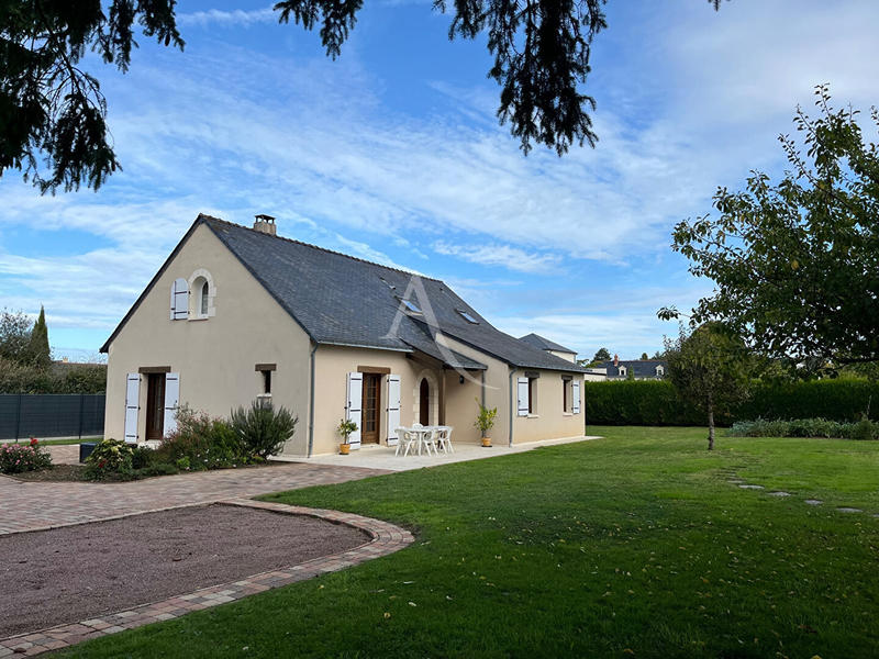 Maison - 140 m² - 8 pièces