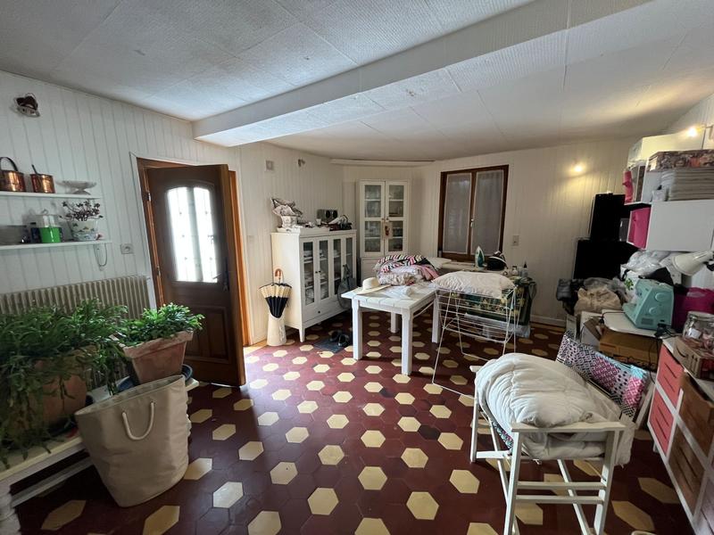 Maison - 180 m² - 9 pièces