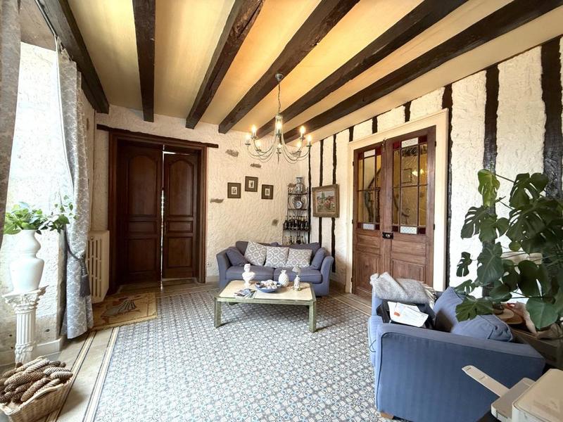 Maison - 333 m² - 9 pièces