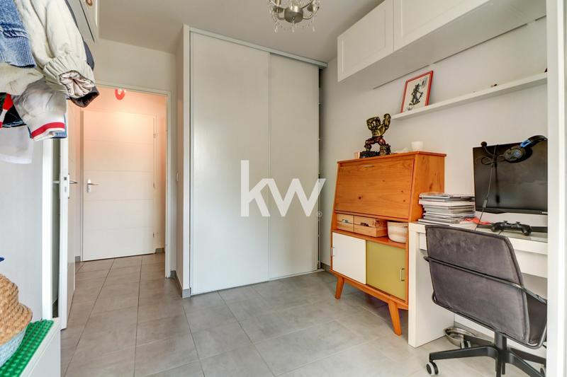 Appartement - 97 m² - 4 pièces