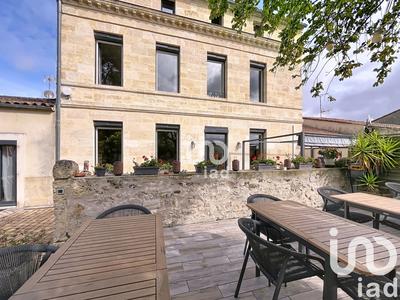 Maison - 432 m² - 10 pièces