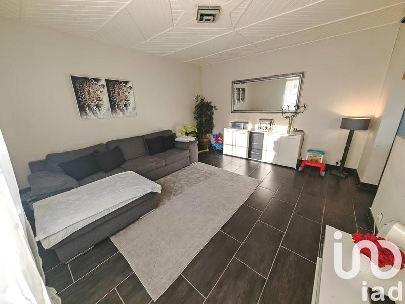 Maison - 329 m² - 10 pièces