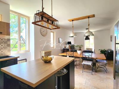 Maison en pierre - 175 m² - 6 pièces