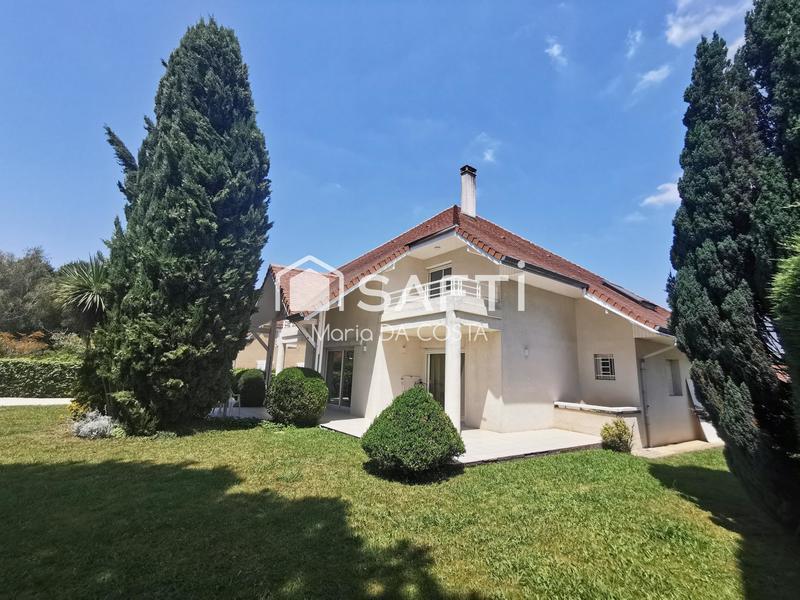 Maison - 163 m² - 5 pièces