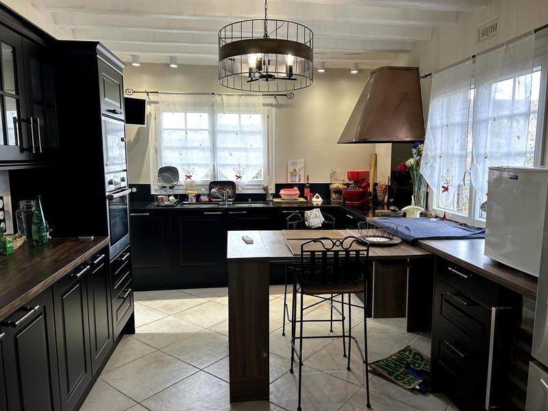 Maison - 180 m² - 6 pièces