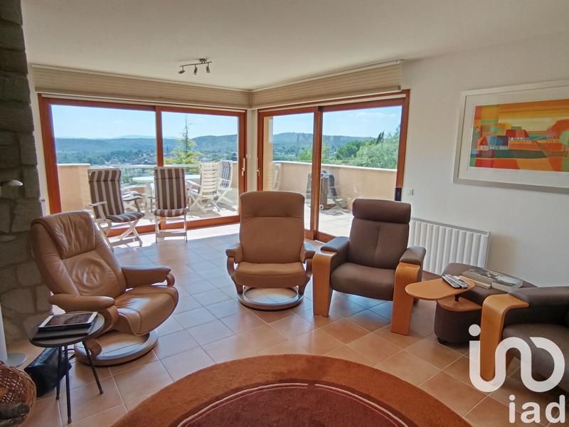 Maison - 182 m² - 5 pièces