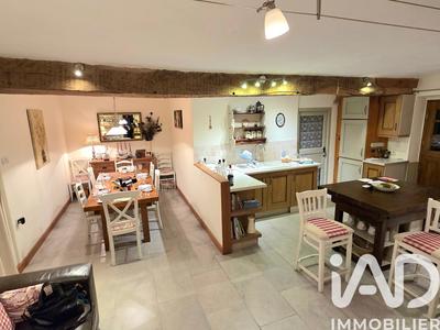 Maison - 96 m² - 5 pièces