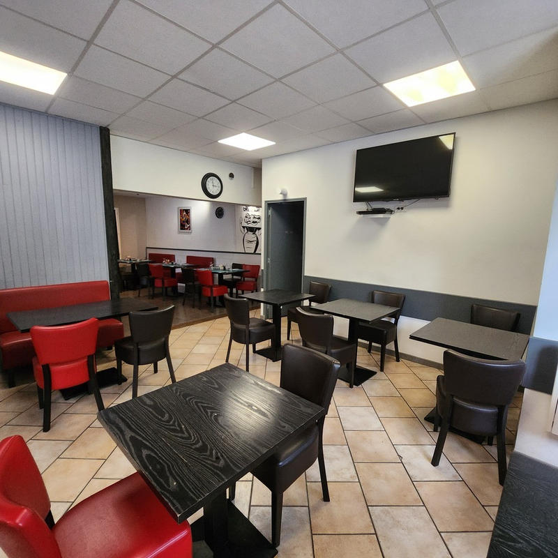 Local commercial - 150 m² - 3 pièces