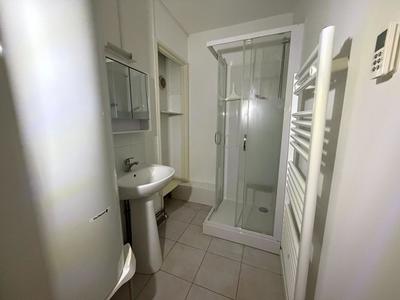 Appartement - 122 m² - 6 pièces