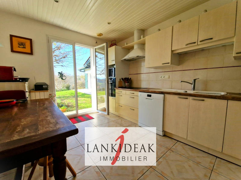 Maison - 194 m² - 6 pièces