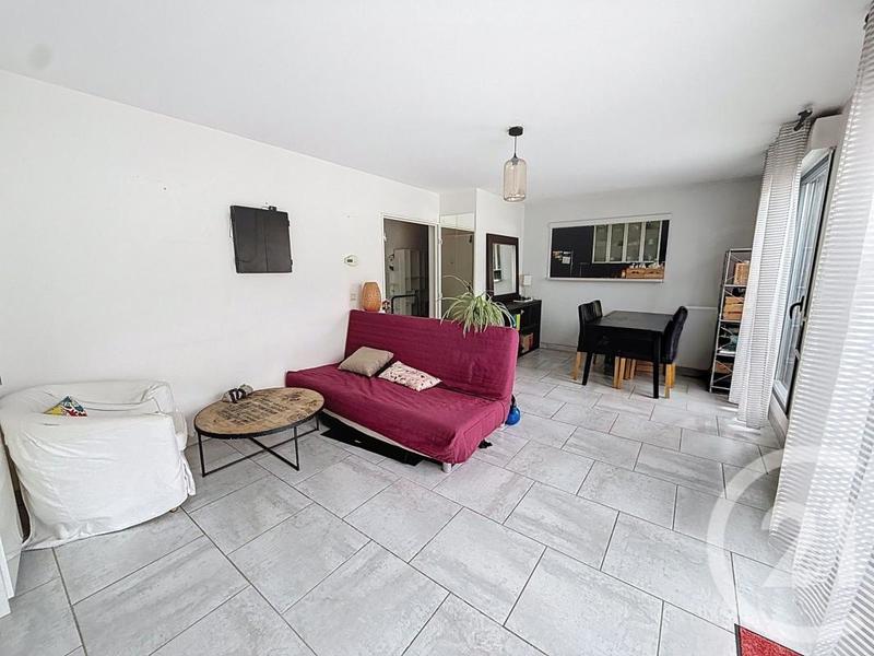 Appartement - 94 m² - 5 pièces