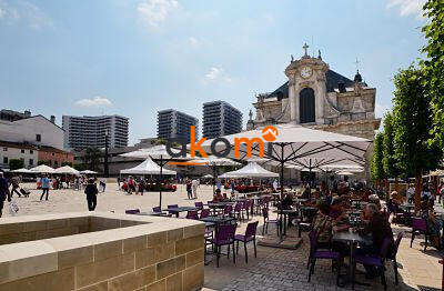 Local commercial - 81 m²