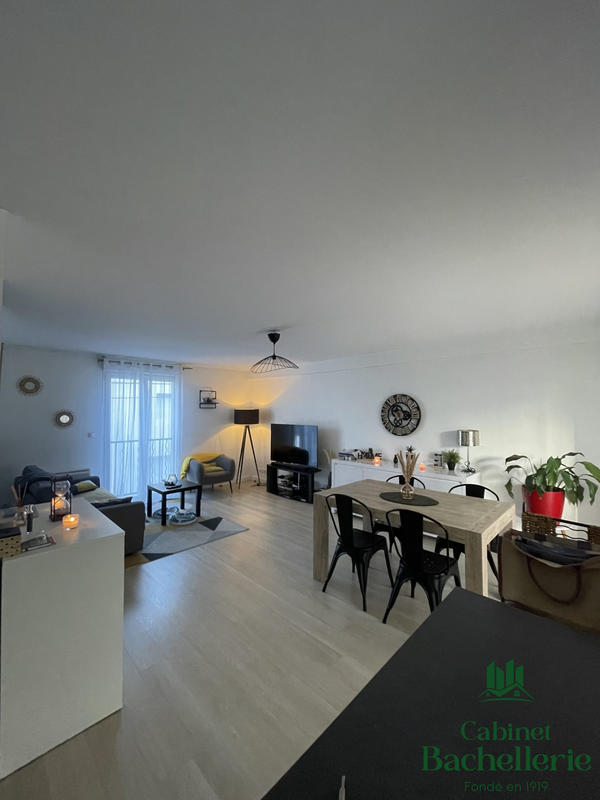 Appartement - 87 m² - 4 pièces