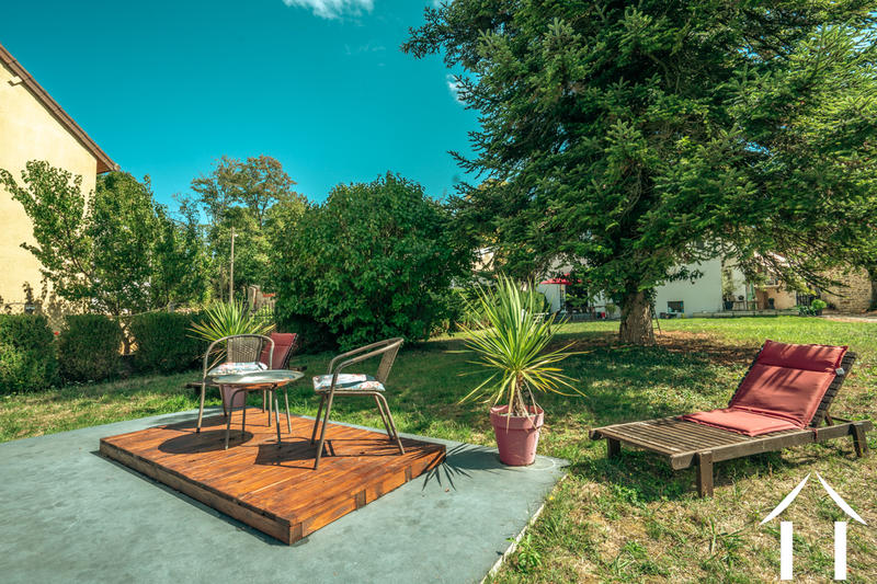 Maison - 248 m² - 8 pièces