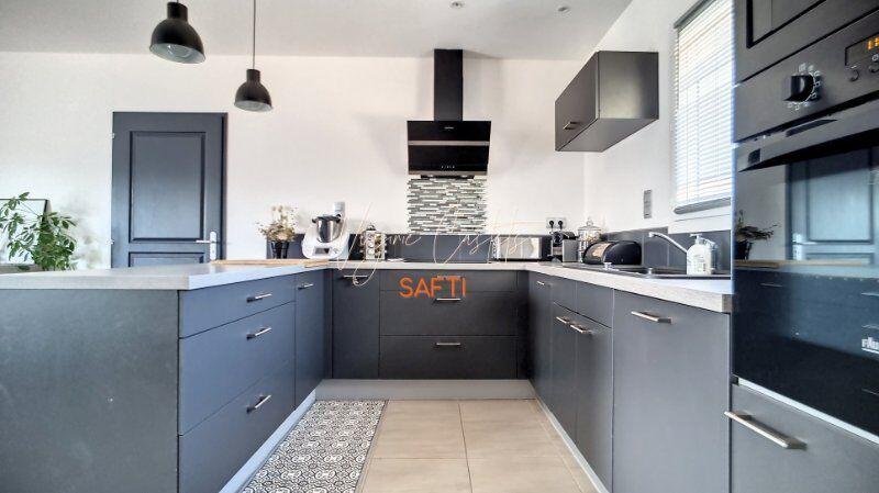 Maison - 107 m² - 5 pièces