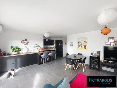 Appartement - 70 m² - 3 pièces