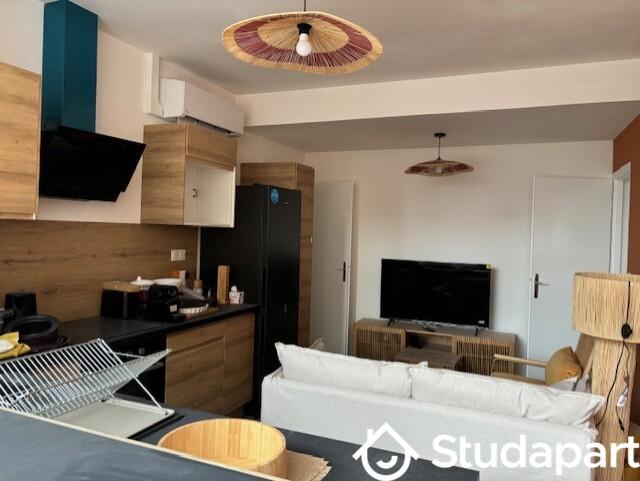 Chambre - 10 m² - 1 pièce