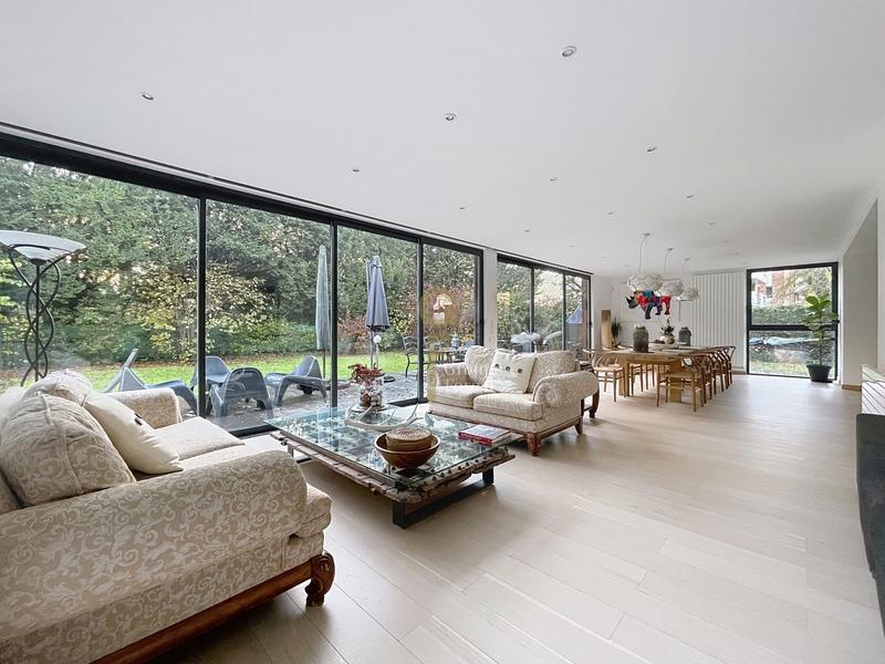 Maison - 272 m² - 7 pièces