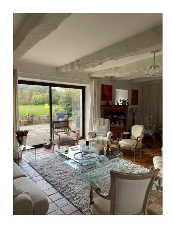 Maison - 225 m² - 8 pièces