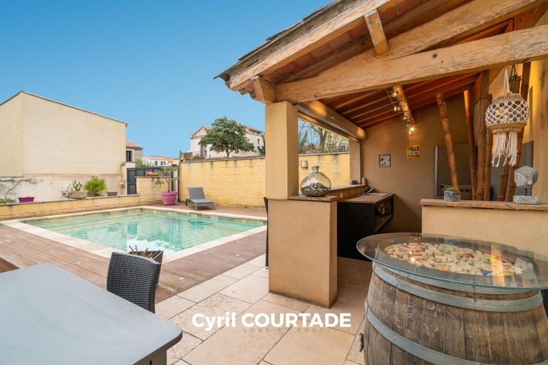 Maison en pierre - 236 m² - 7 pièces