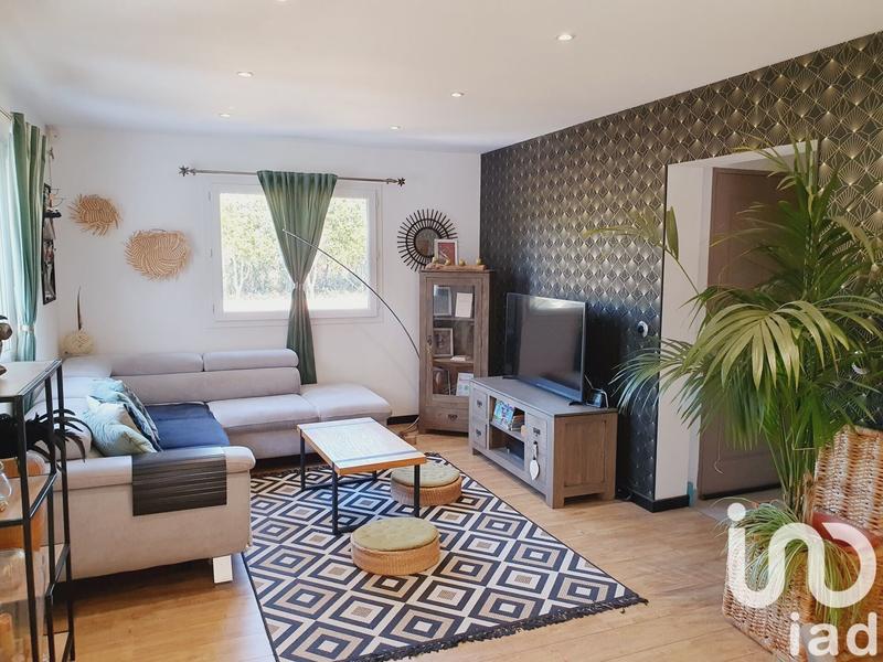 Maison - 220 m² - 8 pièces