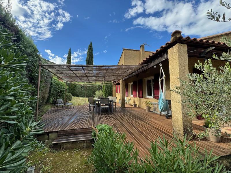 Villa - 147 m² - 8 pièces