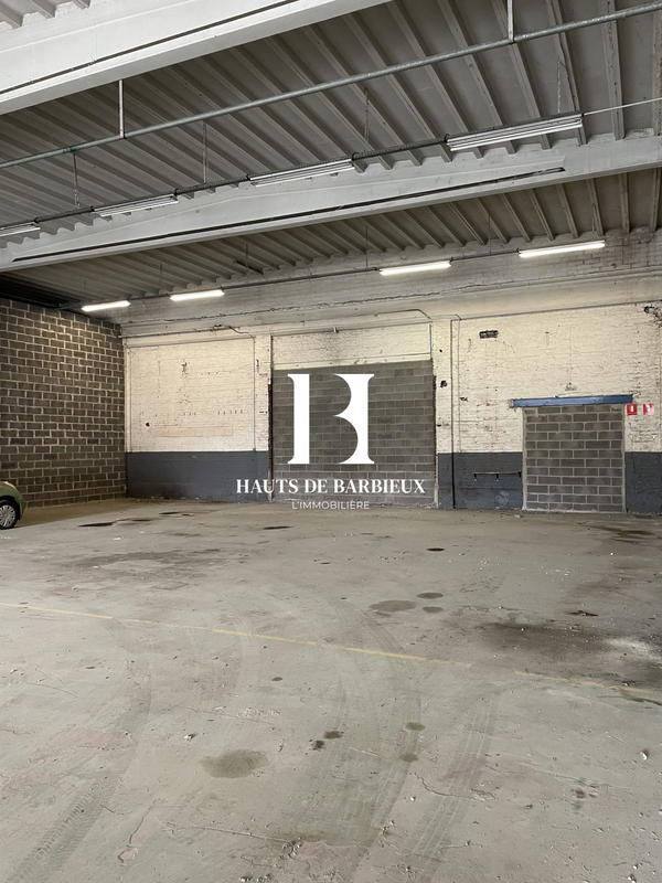 Entrepôt - 400 m²