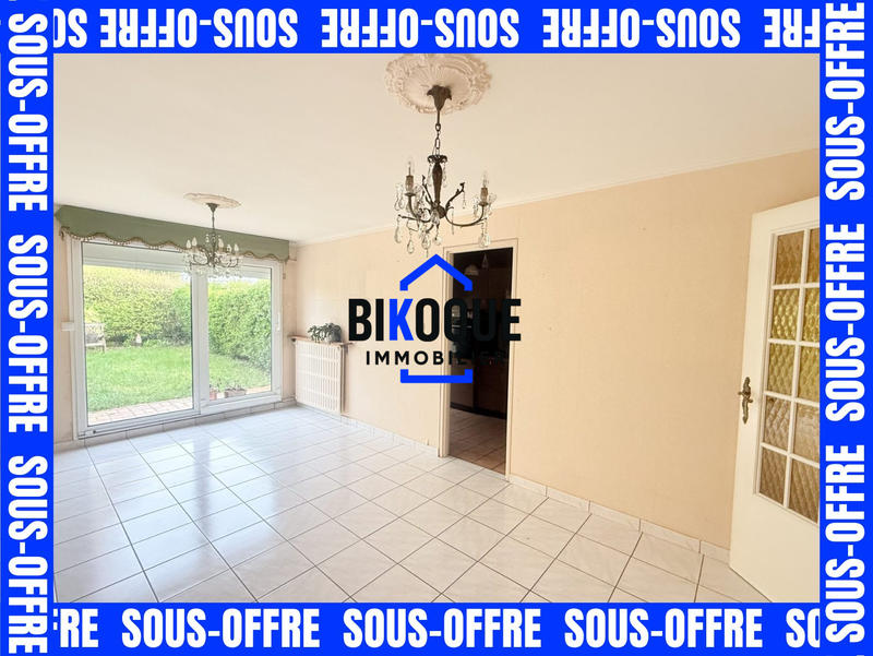 Maison - 99 m² - 5 pièces