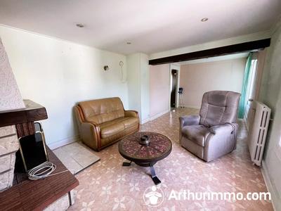 Maison - 96 m² - 5 pièces