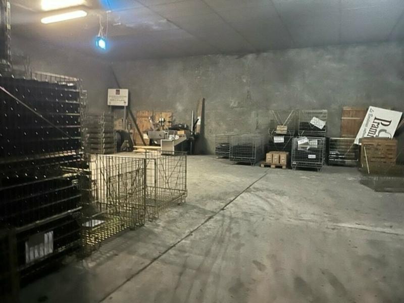 Local d'activité / Entrepôt - 1 100 m²